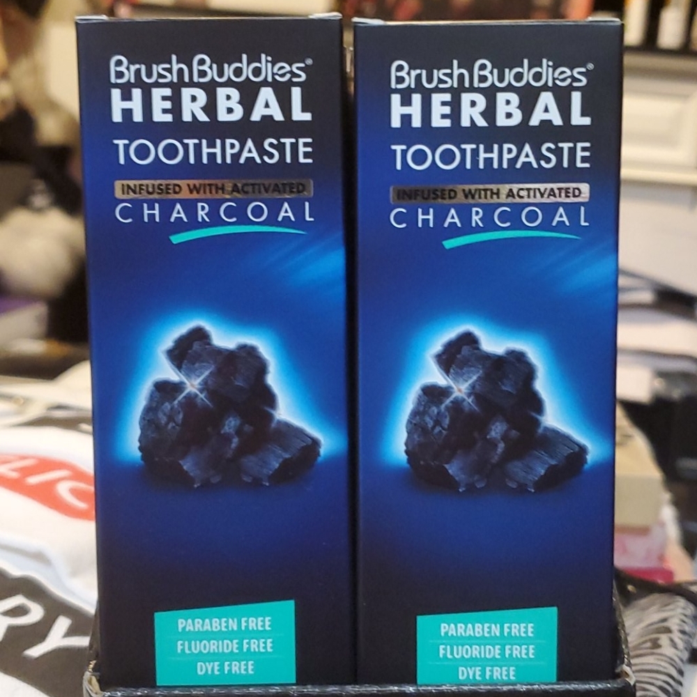 🌺 5 FOR $25 🌺 Brush Buddies Charcoal Whitening